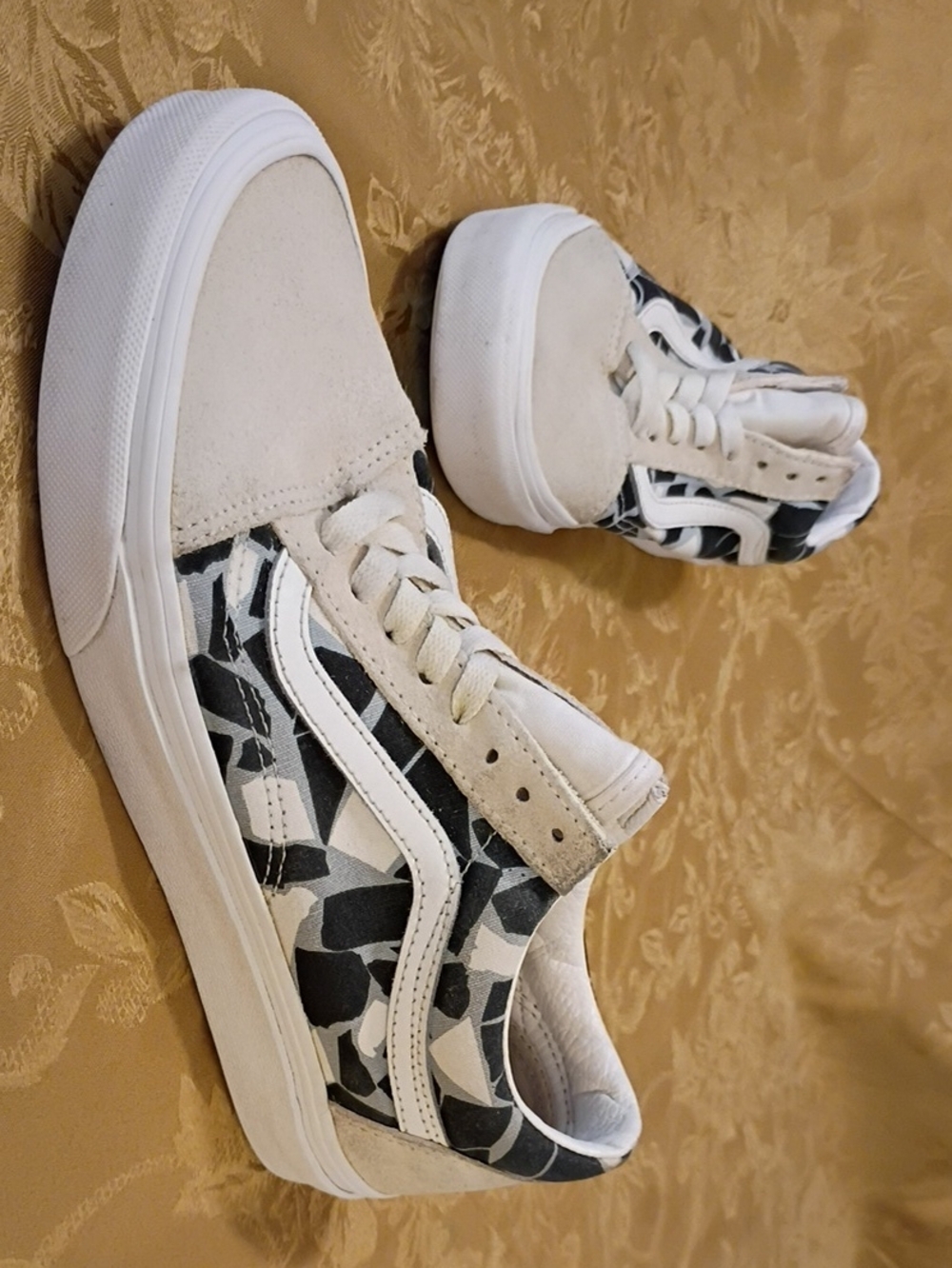 VANS Old Skool White & Black Patterned Skate Sneakers - Women's 8.5 Men's 7.0